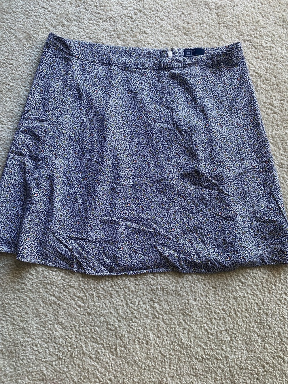 Gap lined lightweight skirt